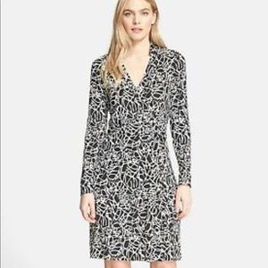 Diane Von Furstenberg Signature Wrap- Size 0